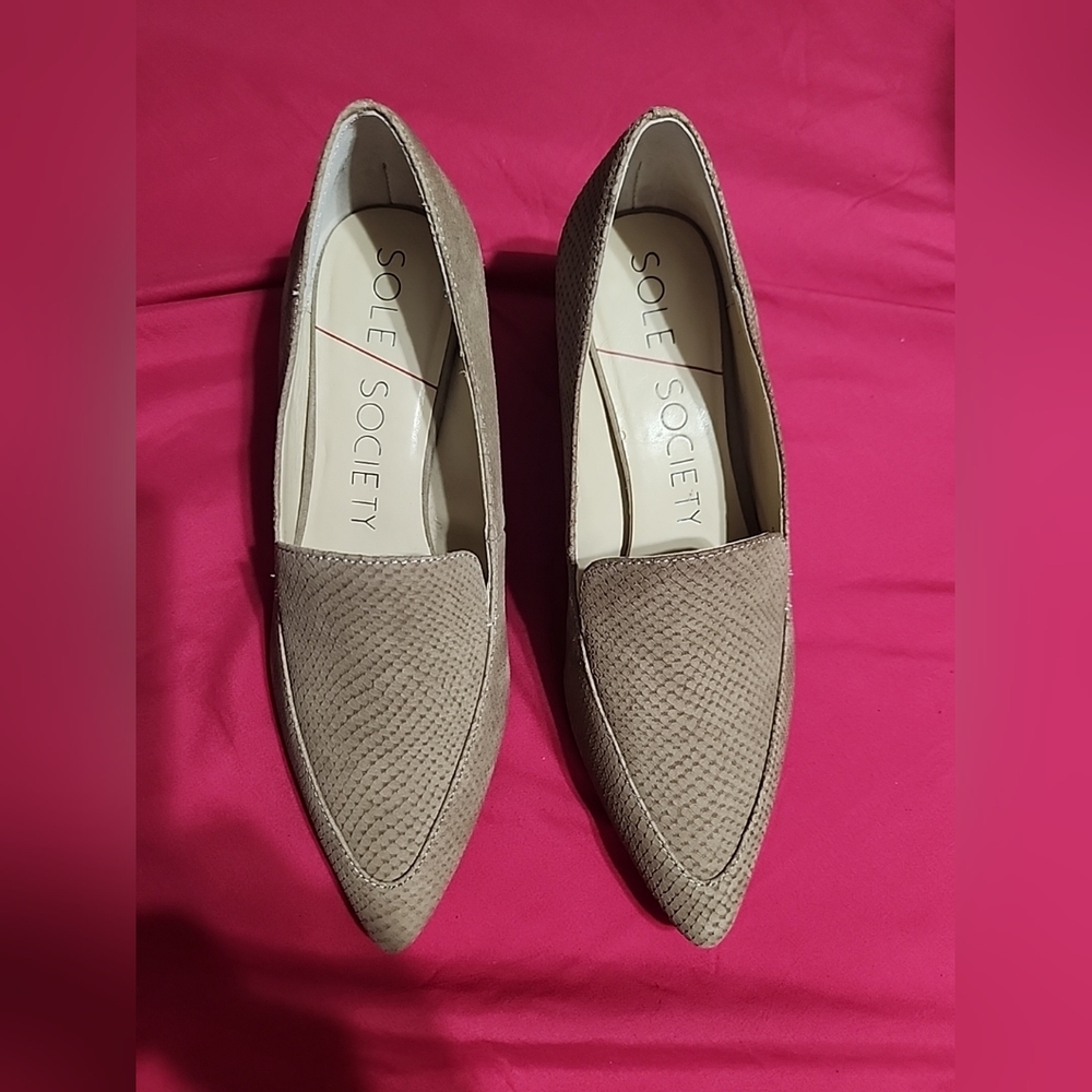 Sole Society Tan Flats Versatile Comfort